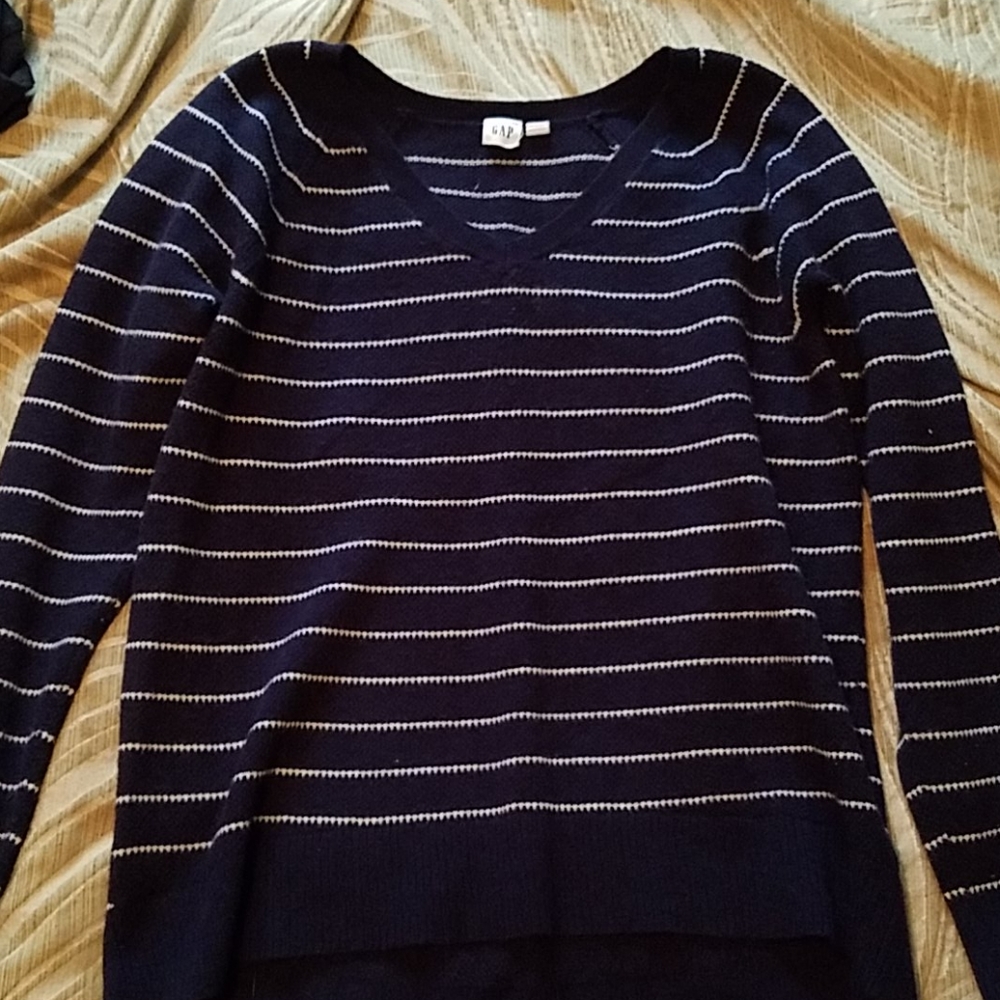 Gap Womens V-neck Sweater